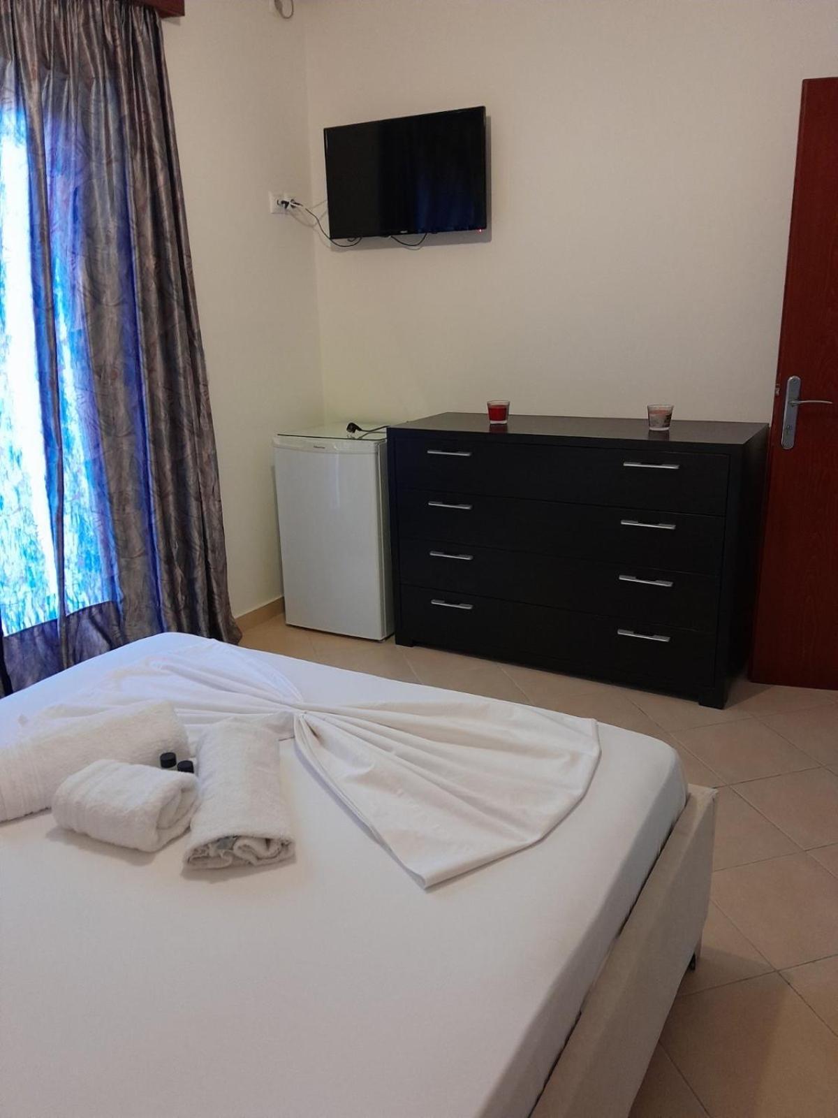 Vila Flamuri Sarandë Exterior foto